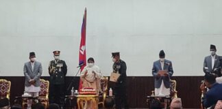नियुक्ति सच्चिएपछि प्रधानमन्त्री देउवाद्वारा शपथग्रहण,आजै पाँच सदस्यीय मन्त्रीपरिषद् गठन