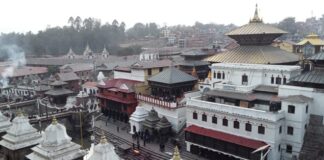 पशुपतिनाथ मन्दिरमा भेटी चोरी गरेकाे आराेपमा कर्मचारीसहित आठ जना पक्राउ