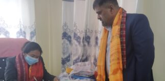 लुम्बिनीका श्रम,राेजगार तथा यातायात व्यवस्था मन्त्री पुर्मती ढेँगाद्वारा पद बहाली