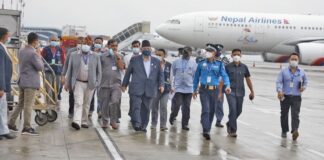 चीनबाट एकै दिन ४४ लाख डोज खोप नेपाल आयाे