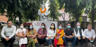 गणेशमान सिंह स्मृति दिवसकाे अवसरमा सिंहकाे शालिकमा माल्यार्पण