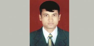 साहित्य :बाह्र वर्षमा खोलो त फर्कन्छ भन्छन्, तेरो दिन कसो नफर्केला र!’