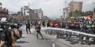 एमसीसी विरुद्धको प्रदर्शनमा १० जना घाइते, १३ जना पक्राउ