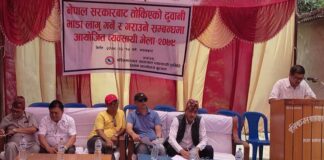 सरकारले तोकेको भाडा दर लागु गर्न माग गर्दै ट्रक व्यवसायी आन्दोलित