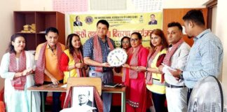 साधना महिला विद्यालयलाई पंखा र कुर्सी हस्तान्तरण