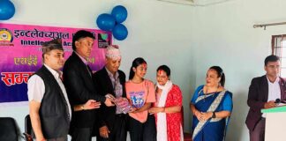 इन्टलेक्च्यूअलमा विद्यार्थीलाई सम्मान