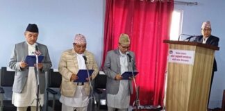 कोशीका मुख्यमन्त्री उद्धव थापासँगै तीन मन्त्रीले लिए शपथ