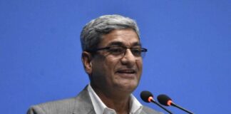 पुर्व गृहमन्त्री लेखकलाई ७ दिनभित्र बयानमा उपस्थित हुन जाँचबुझ आयोगको पत्र