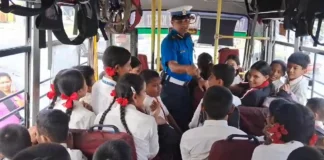 पोखरामा स्कुलबस अनुगमन : सिट क्षमताभन्दा बढी विद्यार्थी बाेक्ने ३ स्कुल बस कार्वाहीमा