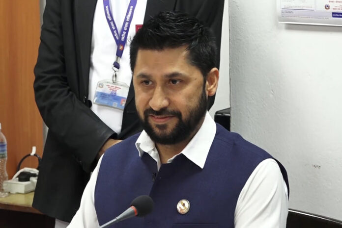 ravi-lamichhane0000_vYOuSDDu6H