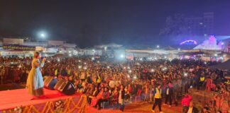 बुटवलको औद्योगिक व्यापार मेलामा दर्शकको भिड : एलिनाको दमदार प्रस्तुतीमा झुमे दर्शक