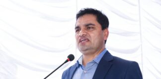 स्वास्थ्य बीमा रकम पाँच लाख पुर्याउने स्वास्थ्यमन्त्री पौडेलकाे प्रतिवद्वता