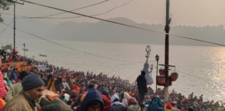 माघे औँसी : त्रिवेणीधाममा बिहानैदेखि श्रद्धालुको घुइँचो