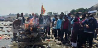 आतंकवादी आक्रमणमा मृत्यु भएका सुदीपको त्रिवेणीमा अन्त्येष्टि