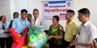 बुटवल नगर खेलकुद विकास समितिद्वारा सात विद्यालयलाई खेलकुद सामाग्री बितरण