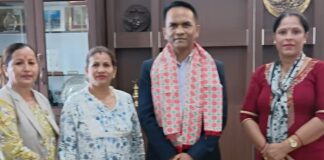 मर्जर सम्बन्धि निर्णय सच्याउन माग गर्दै ग्रामीण लघुवित्तका संस्थापक महिलाहरूद्वारा राष्ट्र बैंकमा निवेदन
