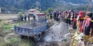 गुल्मीको चन्द्रकोटमा ट्याक्टर दुर्घटना : चालककाे मृत्युु