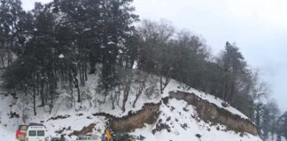 रुकुम पूर्वमा भारी हिमपात : मध्यपहाडी लोकमार्ग अवरुद्ध