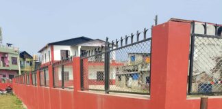 जनयुद्ध दिवसको पुर्ब सन्ध्यामा बर्दघाटको चोक चोकमा बहिष्कारको कालो ब्यानर !