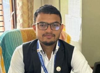 शिक्षकहरूको मानमर्दन गरिएको भन्दै रुकुमपूर्वमा मतदान अधिकृतले त्यागे जिम्मेवारी