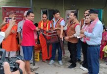 संजय साई सेवा समूहद्वारा बुटवलको देविनगर स्थित अपाङ्ग आश्रमलाई कुर्सी हस्तान्तरण