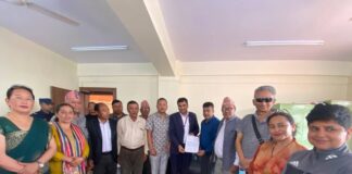 निजी स्वास्थ्य संस्थाबाट स्वास्थ्य बीमा कार्यक्रम स्थगित गर्ने निर्णय फिर्ता लिन पाल्पामा क्रियाशील राजनीतिक दलको माग