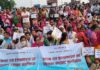 बुटवलको रानिगञ्जका हजारौं सुकुम्बासी तथा अव्यवस्थित बसाेबासी बिराेध प्रदर्शनमा