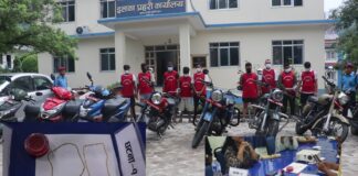 मोटरसाइकल र सुनका सिक्री चोरी गरेको आरोपमा ९ जना पक्राउ
