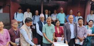 बुटवल उपमहानगरपालिकाद्वारा सामुदायिक र संस्थागत विद्यालयमा अध्ययनरत विद्यार्थीहरूलाई “हाम्रो बुटवल” पुस्तक निशुल्क बितरण