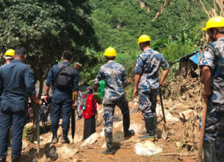 रोल्पामा पहिरोमा पुरिएर थप एक जनाको मृत्यु,चार दिनको अवधिमा पहिरोमा परेर १८ जनाकाे ज्यान गयाे