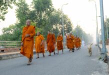 लुम्बिनीबाट निग्रोधारामसम्म थाई भिक्षुहरूको शान्ति पैदलयात्रा