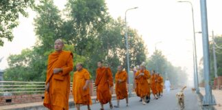 लुम्बिनीबाट निग्रोधारामसम्म थाई भिक्षुहरूको शान्ति पैदलयात्रा